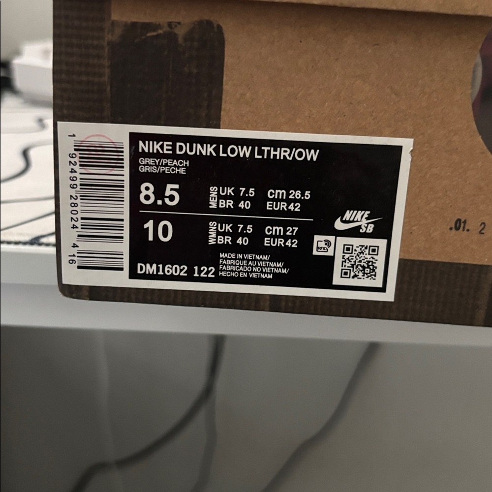 Off-White Nike Dunks - image 5